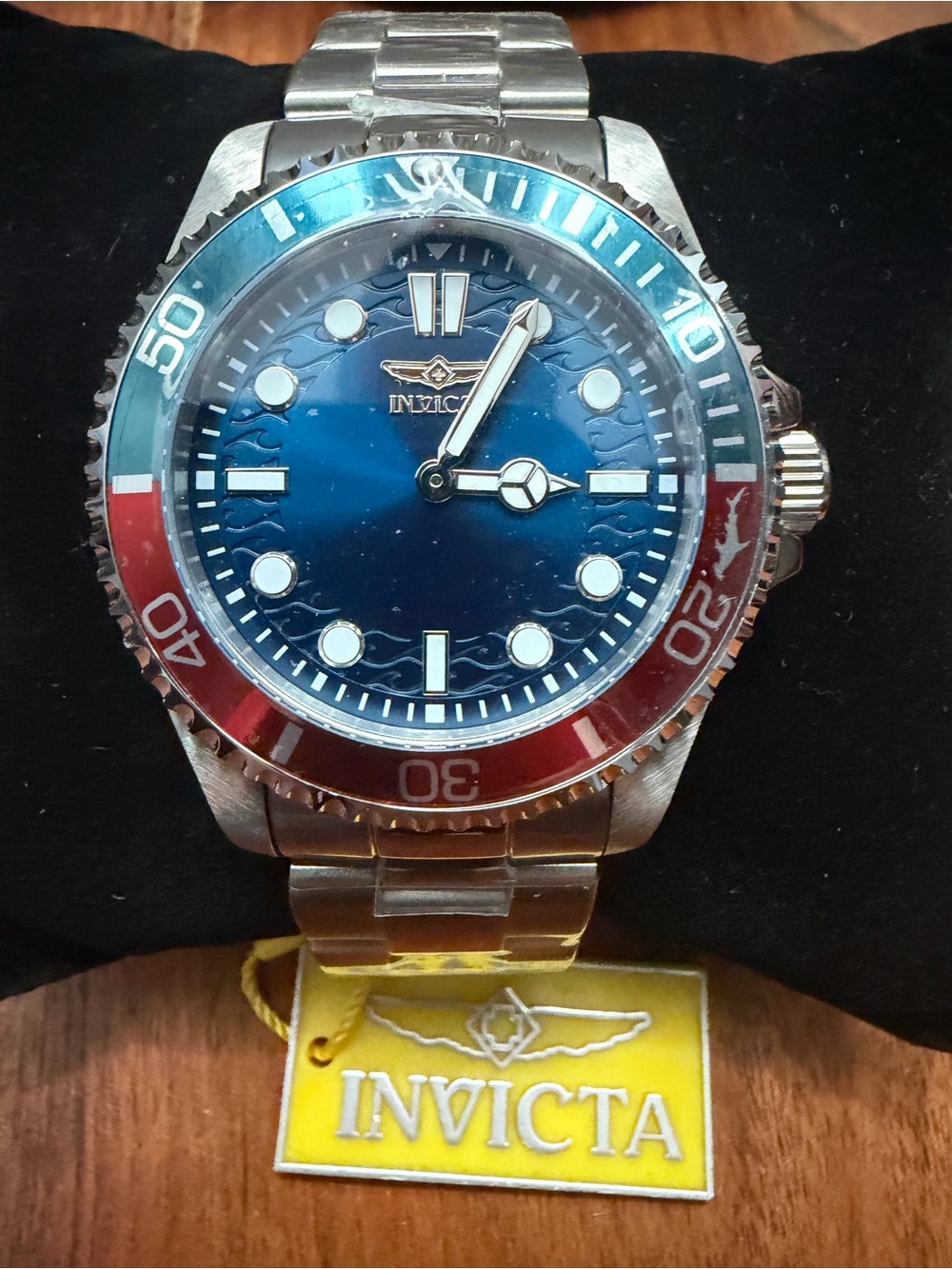 Invicta Pro Driver Crestcore 49708 Men’s watch blue dial with Pepsi Bezel Steel